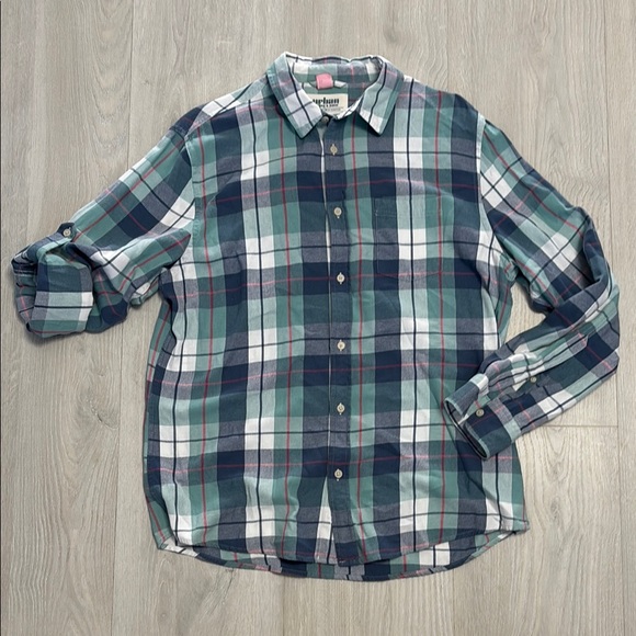 🔥BUNDLESALE Mens L Urban Pipeline Plaid Casual Button Down Shirt - Picture 1 of 6